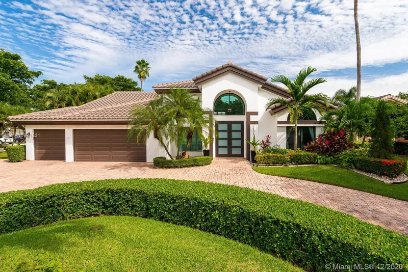 colonnade_boca_raton_homes_for_sale-01