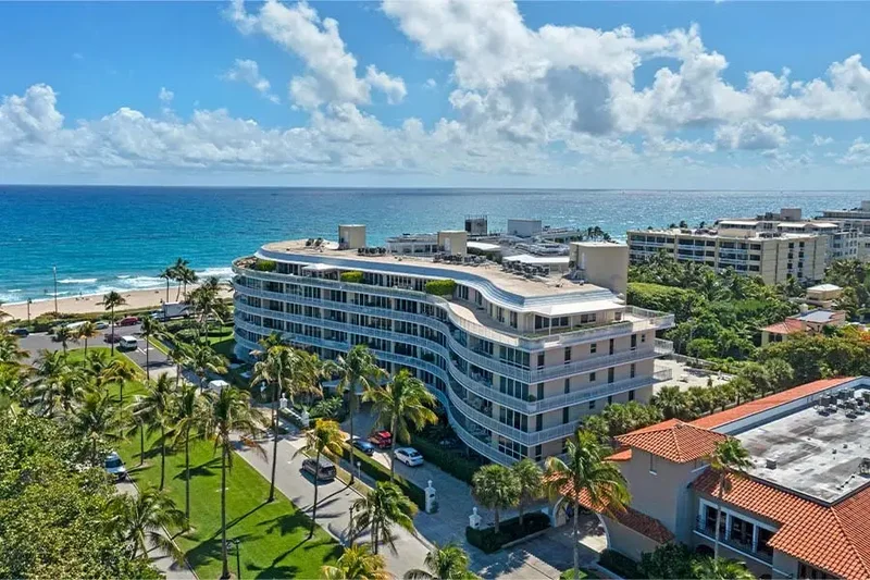 100_royal_palm_way_05