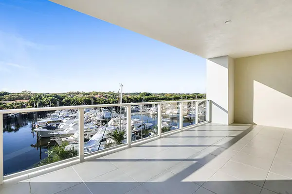 azure-palm-beach-gardens-balcony
