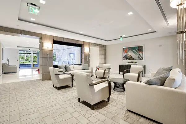 azure-palm-beach-gardens-lounge