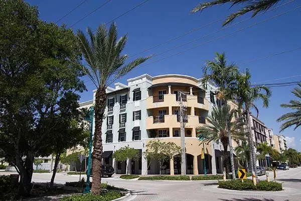 city-walk-at-pineapple-grove-delray-beach-001