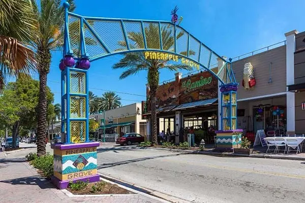 city-walk-at-pineapple-grove-delray-beach-025