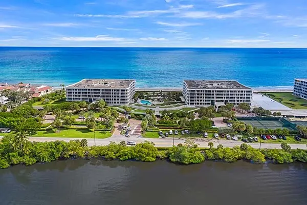 sloans-curve-palm-beach-001