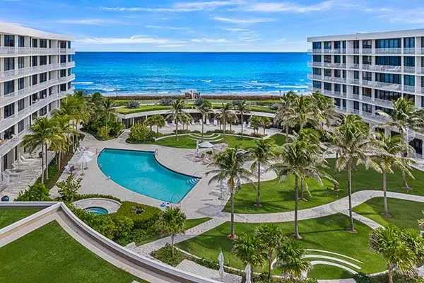 sloans-curve-palm-beach-feature