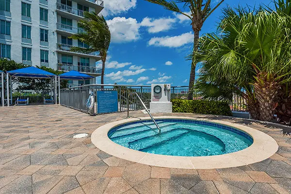 the-edge-west-palm-beach-003
