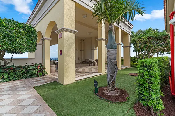 two-city-plaza-west-palm-beach-008